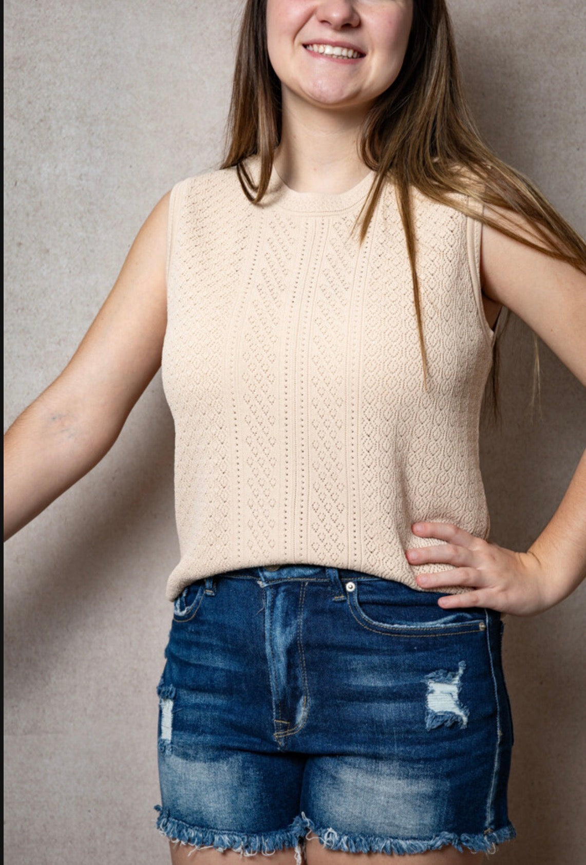 Neutral Texture Tank
